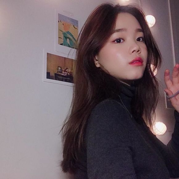 Meet your Posher, Christie - Picture 1 of 1